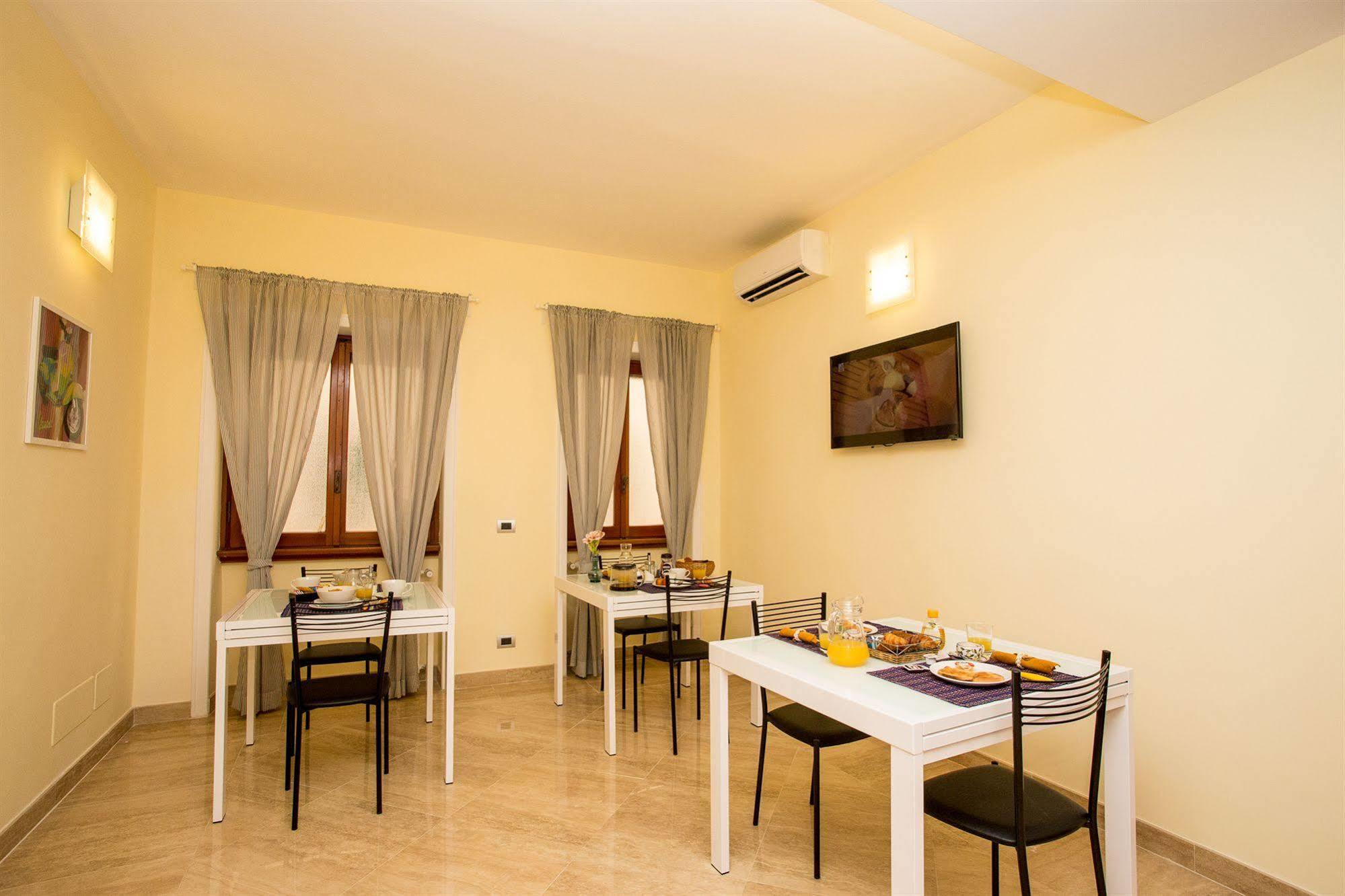 Trastevere'S Friends Рим Екстер'єр фото